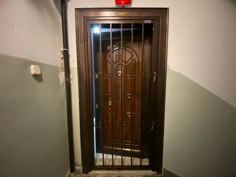 Bina giriş kapısı ferforje uygulaması 8