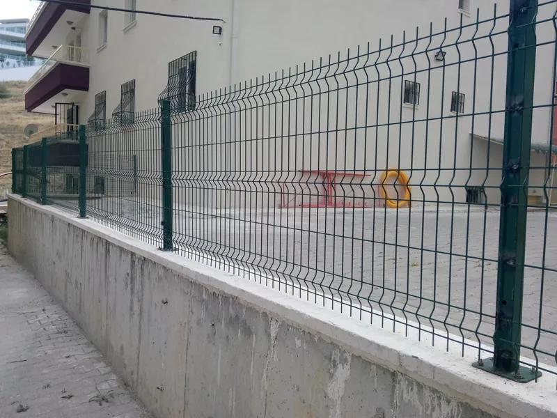 Yeşil tel çit uygulaması 11